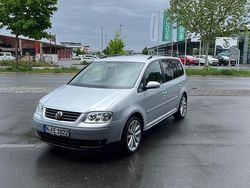 Silber Gebraucht 2006 VW Touran Highline Van / Kleinbus | 7.349 €