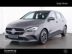 Graulack mountaingrau (metallic) Gebraucht 2024 Mercedes B200 Progressive Van / Kleinbus | 29.420 € (Superpreis)