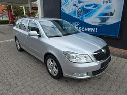 Silber Gebraucht 2009 Skoda Octavia Elegance Kombi | 2.950 € (Superpreis)