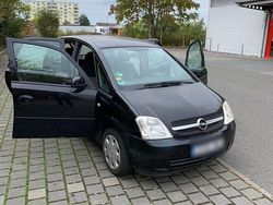 Schwarz Gebraucht 2006 Opel Meriva Van / Kleinbus | 1.420 € (Fairer Preis)