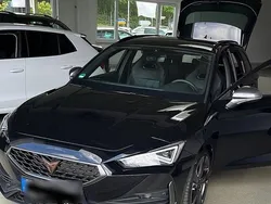 Schwarz Gebraucht 2023 Cupra Leon VZ Kombi | 30.120 € (Guter Preis)