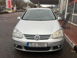 Silber Gebraucht 2007 VW Golf V Kleinwagen | 2.700 € (Fairer Preis)