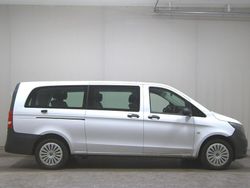 Weiss Gebraucht 2023 Mercedes Vito Kombi | 31.480 € (Fairer Preis)