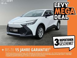 Super white 2 (040)/ black (20 Gebraucht 2025 Toyota C-HR Team SUV | 33.889 € (Guter Preis)