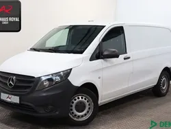 Weiß Gebraucht 2019 Mercedes Vito Van / Kleinbus | 21.880 € (Guter Preis)