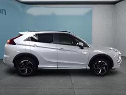 Weiß Gebraucht 2022 Mitsubishi Eclipse Cross SUV | 26.499 € (Fairer Preis)
