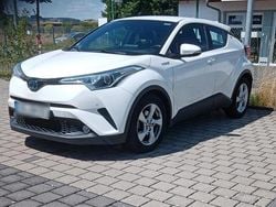 Weiß Gebraucht 2017 Toyota C-HR SUV | 16.400 € (Etwas zu teuer)