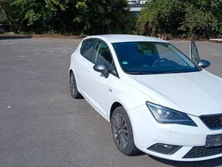 Weiß Gebraucht 2016 Seat Ibiza CONNECT Limousine | 7.900 € (Fairer Preis)