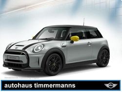 white silver (metallic) Gebraucht 2022 Mini Cooper Kleinwagen | 17.490 € (Fairer Preis)