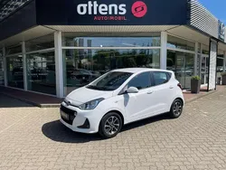 Polar white Gebraucht 2017 Hyundai i10 Kleinwagen | 9.480 € (Etwas zu teuer)