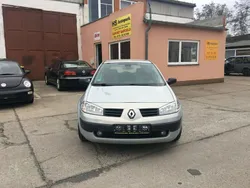Grau metallic Gebraucht 2003 Renault Mégane II Limousine | 1.850 € (Fairer Preis)