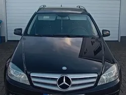 Schwarz Gebraucht 2010 Mercedes 220 Kombi | 7.700 €