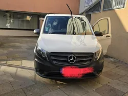Weiß Gebraucht 2017 Mercedes Vito Van / Kleinbus | 12.000 €
