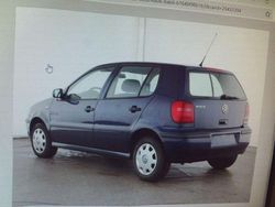 Blau Gebraucht 2001 VW Polo Trendline Limousine | 1.390 € (Fairer Preis)