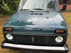 Grün Gebraucht 2005 Lada niva SUV | 1.400 €