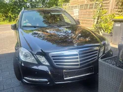Schwarz Gebraucht 2011 Mercedes E200 Avantgarde Kombi | 8.500 € (Superpreis)