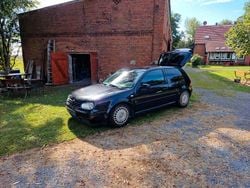 Schwarz Gebraucht 2001 VW Golf IV Highline Coupé | 1.200 € (Guter Preis)