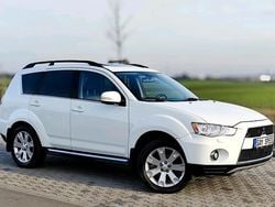 Weiß Gebraucht 2011 Mitsubishi Outlander SUV | 8.499 € (Fairer Preis)