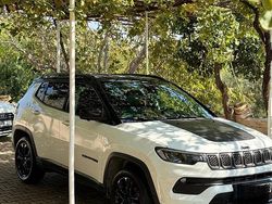 Weiß Gebraucht 2022 Jeep Compass SUV | 24.100 €