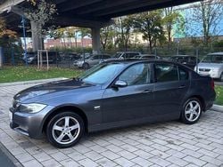 Grau Gebraucht 2006 BMW 320 Limousine | 3.499 € (Guter Preis)
