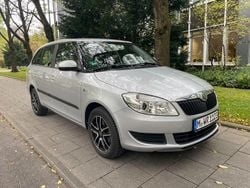 Silber Gebraucht 2012 Skoda Fabia Ambition Kombi | 8.900 € (Etwas zu teuer)