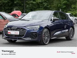 Blau Gebraucht 2024 Audi S3 Comfort Limousine | 46.760 € (Guter Preis)