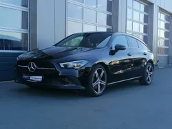 Nachtschwarz unilack Gebraucht 2019 Mercedes CLA220 Shooting Brake Kombi | 19.590 € (Fairer Preis)