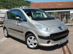 Grau Gebraucht 2006 Peugeot 1007 Filou Kleinwagen | 2.650 € (Fairer Preis)