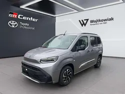 Silber Neu 2025 Toyota Proace Verso City Kombi | 39.450 € (Guter Preis)