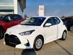 Schneeweiß Neu 2025 Toyota Yaris Hybrid Comfort Kleinwagen | 21.290 € (Superpreis)