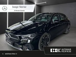 Schwarz Gebraucht 2024 Mercedes CLA180 Shooting Brake Progressive Kombi | 30.900 € (Fairer Preis)