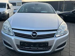 Silber Gebraucht 2008 Opel Astra Edition Limousine | 950 € (Superpreis)