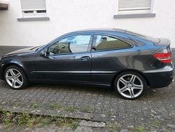 Grau Gebraucht 2009 Mercedes CLC200 Kleinwagen | 6.700 € (Etwas zu teuer)