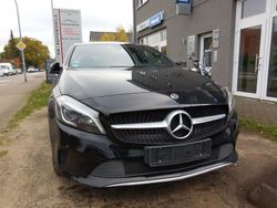 Schwarz Gebraucht 2017 Mercedes A180 Urban Limousine | 14.990 € (Guter Preis)