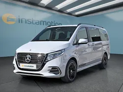 Grau Gebraucht 2025 Mercedes V300 Van / Kleinbus | 83.799 € (Guter Preis)