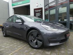 Grau Gebraucht 2022 Tesla Model 3 Limousine | 28.800 € (Fairer Preis)
