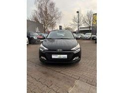 Phantom black. / mic Gebraucht 2016 Hyundai i20 Trend Kleinwagen | 10.490 € (Fairer Preis)
