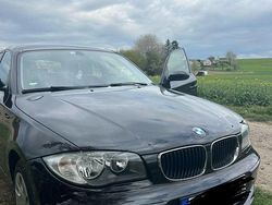 Schwarz Gebraucht 2009 BMW 116 Kleinwagen | 4.450 € (Fairer Preis)