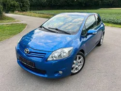 Blau Gebraucht 2010 Toyota Auris Limousine | 4.500 € (Fairer Preis)