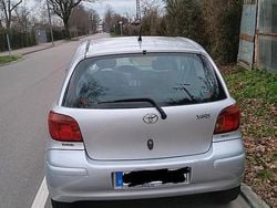 Silber Gebraucht 2006 Toyota Yaris Kleinwagen | 1.500 € (Superpreis)