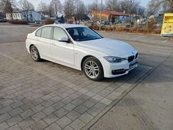 Weiß Gebraucht 2014 BMW 316 Sport Line Limousine | 7.900 € (Guter Preis)