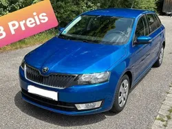 Blau Gebraucht 2016 Skoda Rapid Limousine | 10.690 € (Fairer Preis)