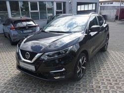 Schwarz Gebraucht 2019 Nissan Qashqai Tekna SUV | 17.490 € (Fairer Preis)