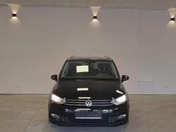 Schwarz Gebraucht 2016 VW Touran Van / Kleinbus | 14.990 € (Fairer Preis)