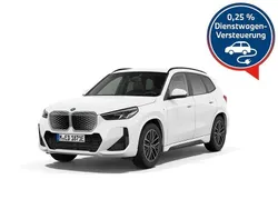 Weiss Neu 2025 BMW iX1 M Sport SUV | 49.990 € (Fairer Preis)