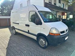 Weiß Gebraucht 2005 Renault Master Van | 2.450 €