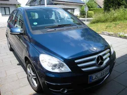 Blau Gebraucht 2010 Mercedes B200 Van / Kleinbus | 5.700 € (Fairer Preis)