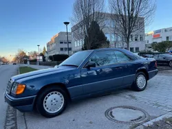 Blau Gebraucht 1989 Mercedes E300 Coupé | 11.999 €
