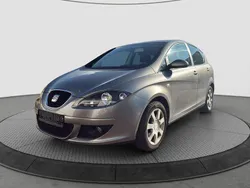 Sombragrau metallic (metallic) Gebraucht 2005 Seat Toledo Stylance Limousine | 4.011 €