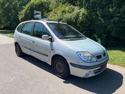 Silber Gebraucht 2001 Renault Scénic Dynamique Van / Kleinbus | 500 € (Superpreis)